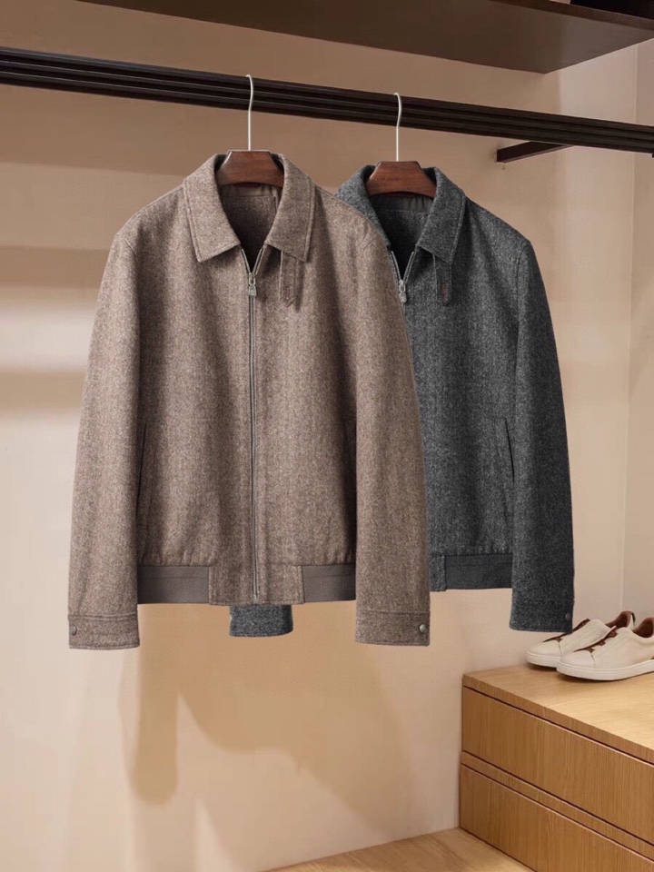 Brunello Cucinelli BC羊绒翻领夹克经典夹克外套，这个品牌低调奢华的风格，顶级的面料和