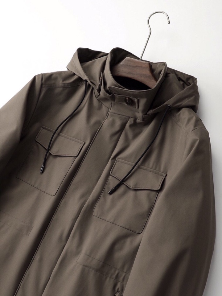Loro Piana 诺悠翩雅lP🆕 官网秋冬火爆经典款连帽夹克外套，帽子可脱卸\n颜色：黑色，咖色\n