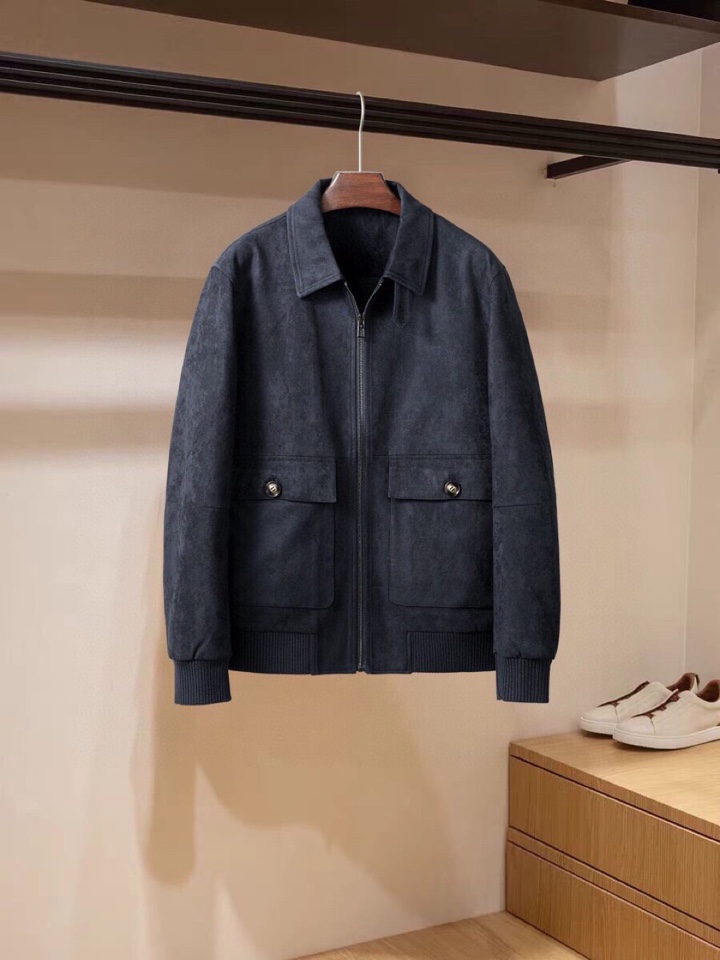 Loro Piana 诺悠翩雅lP🆕 秋冬火爆经典麂皮绒翻领款夹克外套\n颜色：红咖，卡其，藏青\n码数