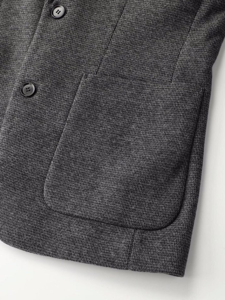 Brunello Cucinelli 2025秋冬款西装外套，西服是BC的主打产品之一，这个品牌西服羊绒