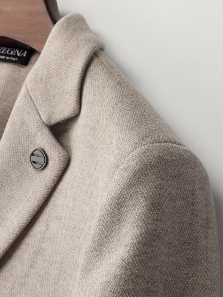 Ermenegildo Zegna 杰尼亚秋冬新款西装外套，ZEGN西服14微米法兰绒\n面料：➕5%羊