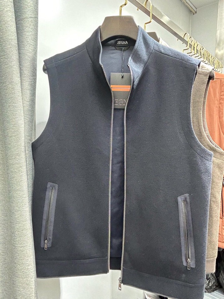 Ermenegildo Zegna 杰尼亚新款绵羊毛夹克马甲 秀场新品‼品相非常完美，非常出彩的设计，轻