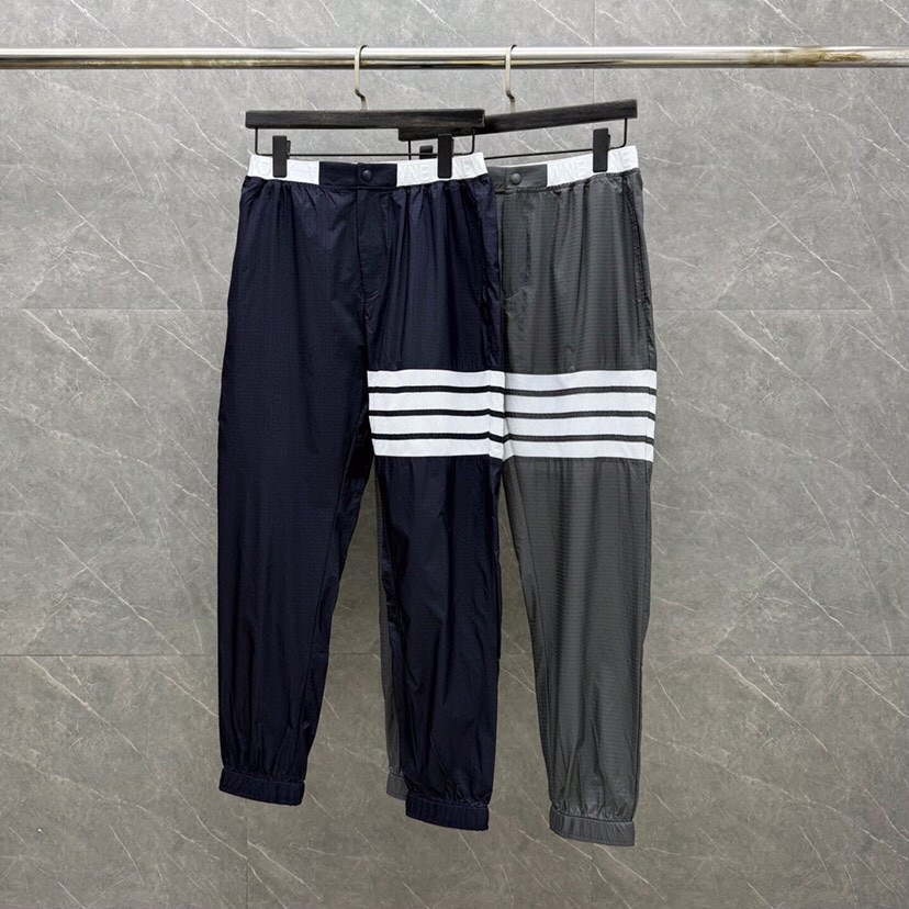 THOM BROWNE 汤姆布朗 TB暗格纹秋冬薄款四杠休闲裤 19.25.15码数：1-4  颜色：灰