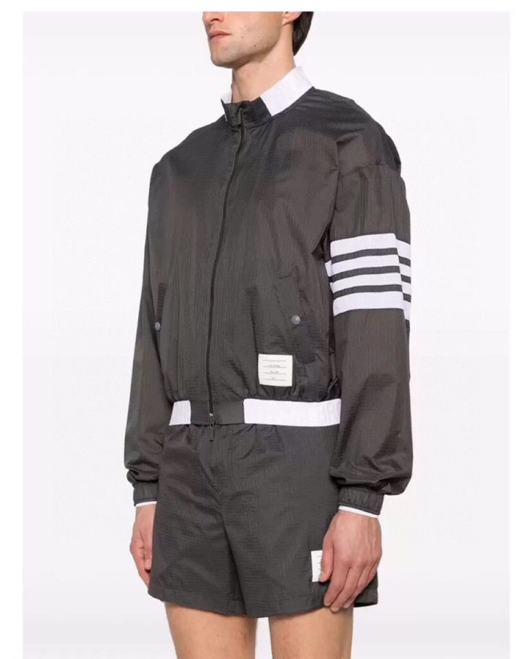 THOM BROWNE 汤姆布朗 TB 暗格纹秋冬薄款四杠休闲夹克  码数：1-4  颜色：灰、蓝（下单