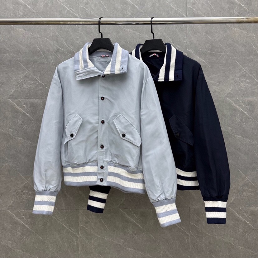 THOM BROWNE 汤姆布朗 TB明星成毅同款休闲夹克  码数：1-4  颜色：灰、蓝（下单请报身高