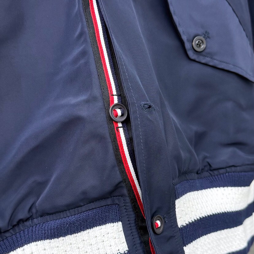 THOM BROWNE 汤姆布朗 TB明星成毅同款休闲夹克  码数：1-4  颜色：灰、蓝（下单请报身高