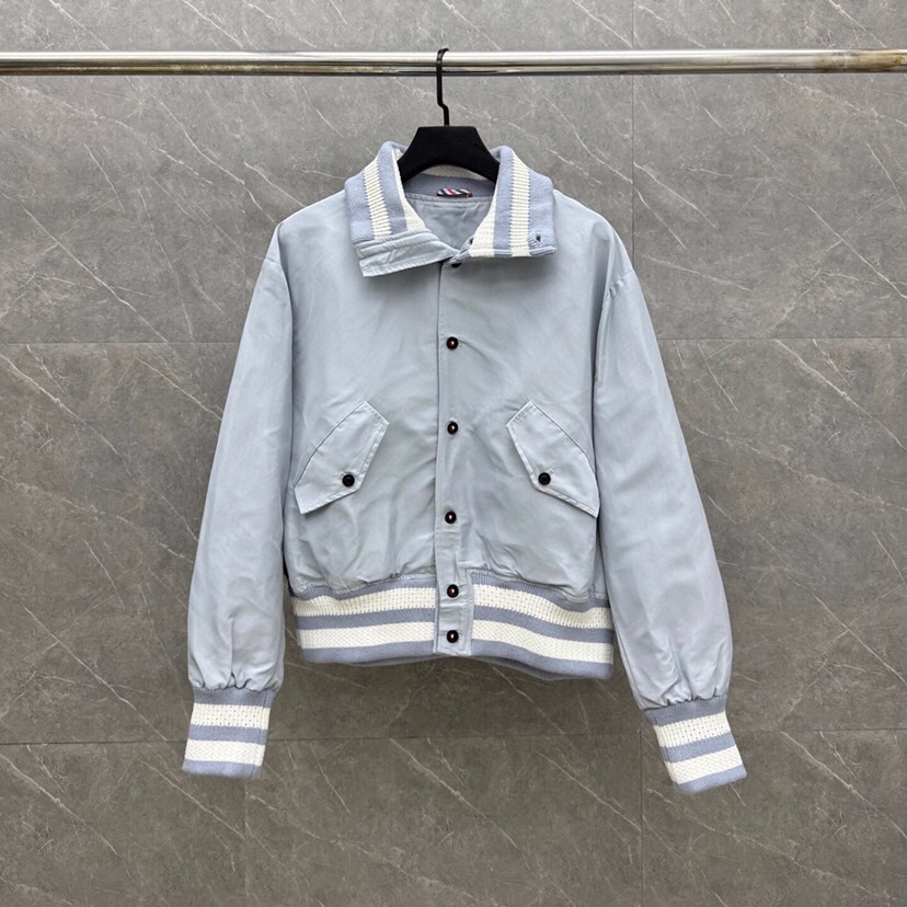 THOM BROWNE 汤姆布朗 TB明星成毅同款休闲夹克  码数：1-4  颜色：灰、蓝（下单请报身高