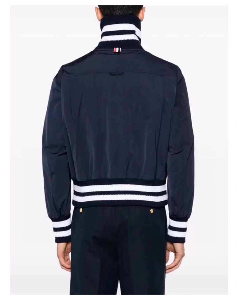 THOM BROWNE 汤姆布朗 TB明星成毅同款休闲夹克  码数：1-4  颜色：灰、蓝（下单请报身高