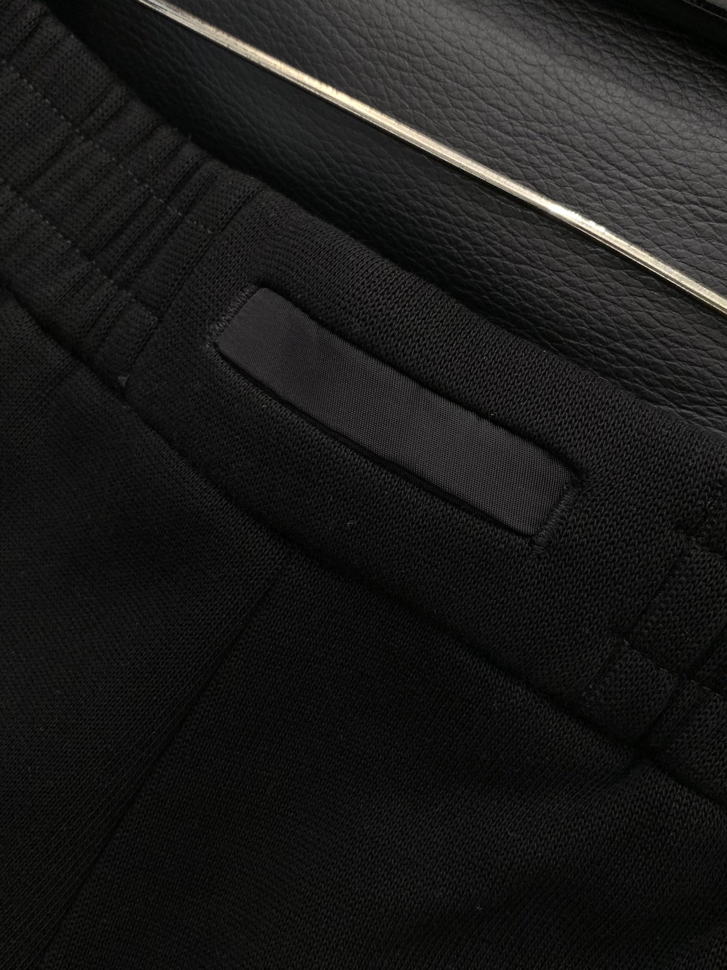 ，Zegna 杰尼亚，2025冬季最新品，专柜同步有售，原单狠货，时尚休闲➕绒长裤，进口原版面料，上身舒