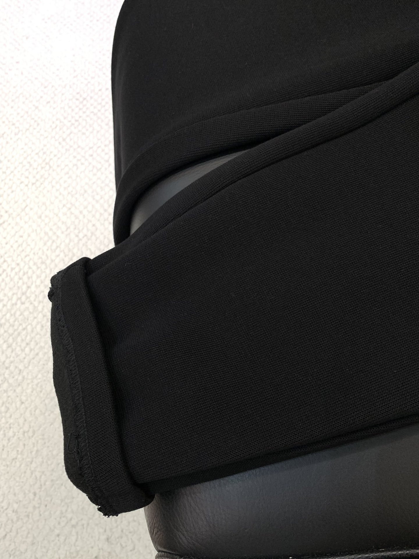 ，Zegna 杰尼亚，2025冬季最新品，专柜同步有售，原单狠货，时尚休闲➕绒长裤，进口原版面料，上身舒