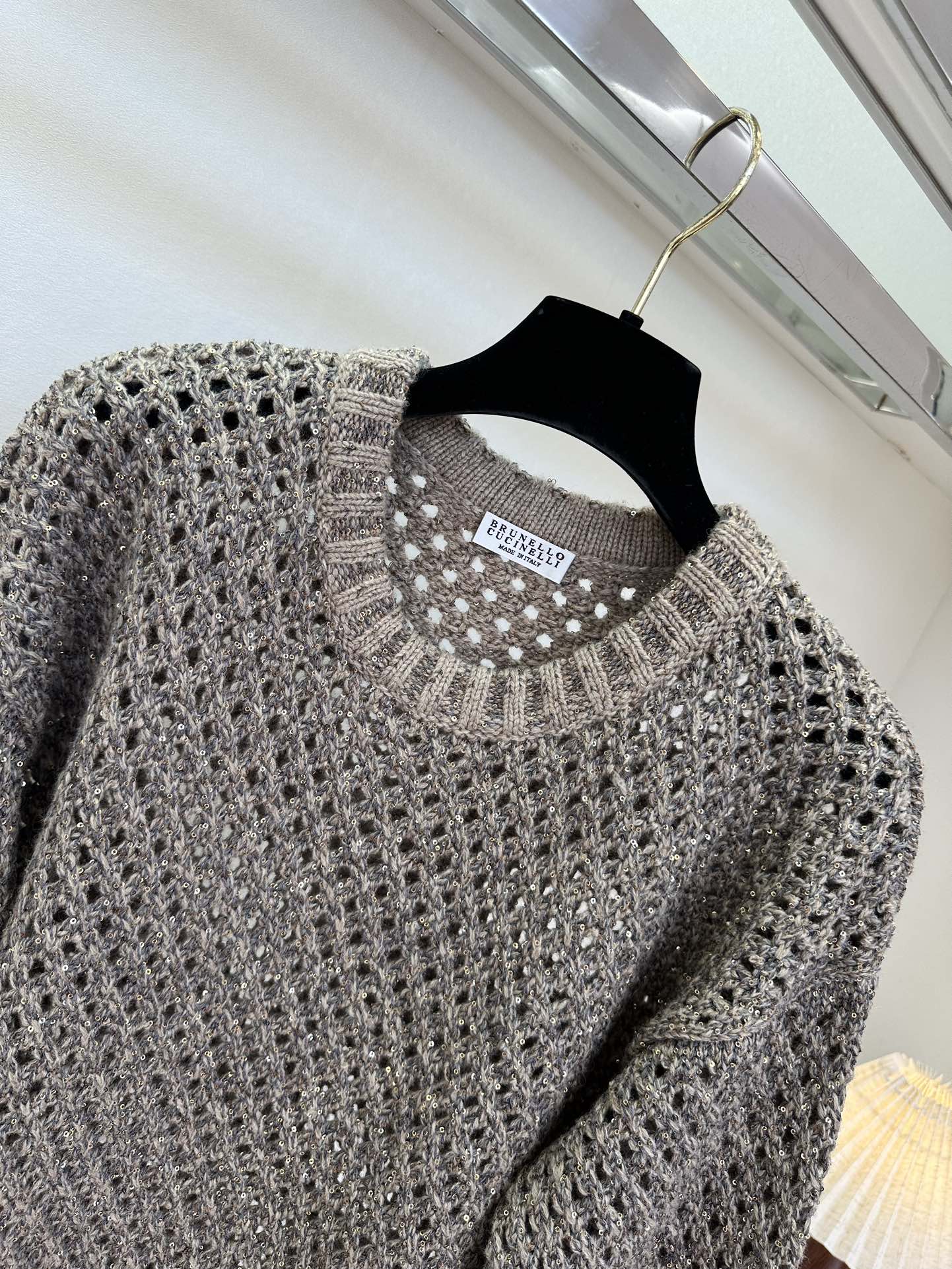 25 F 还原zp 进口定制特殊纱线 镂空圆领针织套头衫² 。●SIZE s m l ●