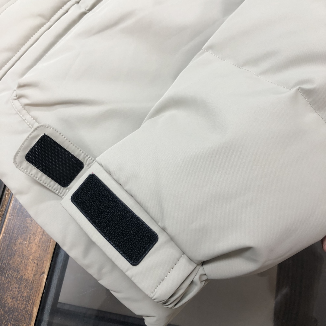 🆕BUR*BERRY 巴宝莉 25秋冬最新款连帽羽绒服外套 （帽子不🉑拆卸）版型剪裁完美穿着舒适有型，整