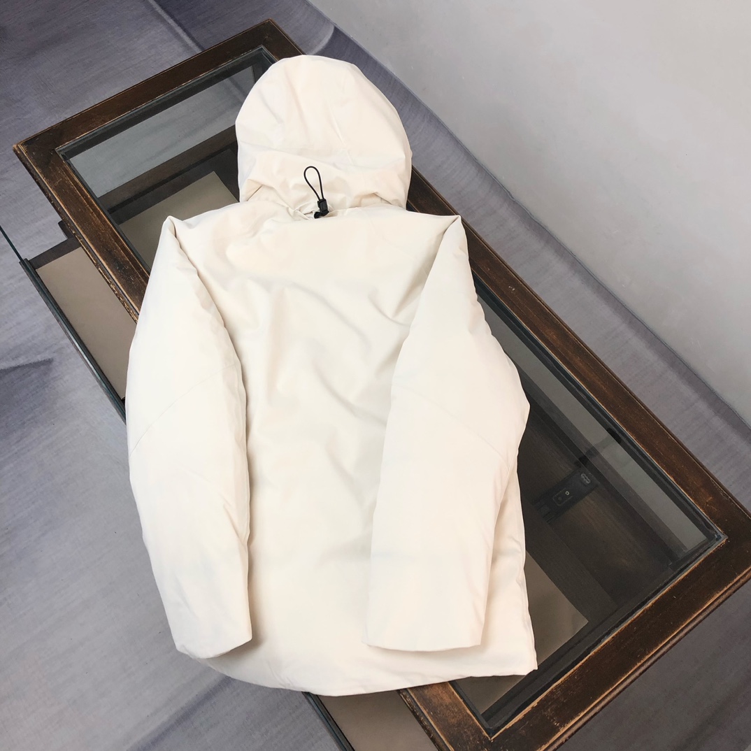 🆕ZEGNA 杰尼亚 25秋冬最新款连帽工装款大口袋羽绒服外套 版型剪裁完美穿着舒适有型，整体视觉感超强
