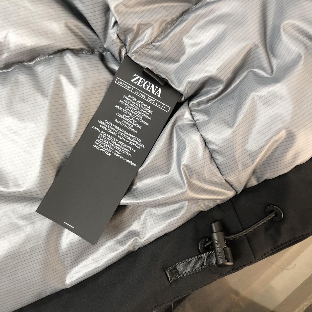 🆕ZEGNA 杰尼亚 25秋冬最新款连帽工装款大口袋羽绒服外套 版型剪裁完美穿着舒适有型，整体视觉感超强