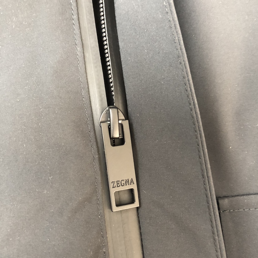 🆕ZEGNA 杰尼亚 25秋冬最新款连帽工装款大口袋羽绒服外套 版型剪裁完美穿着舒适有型，整体视觉感超强