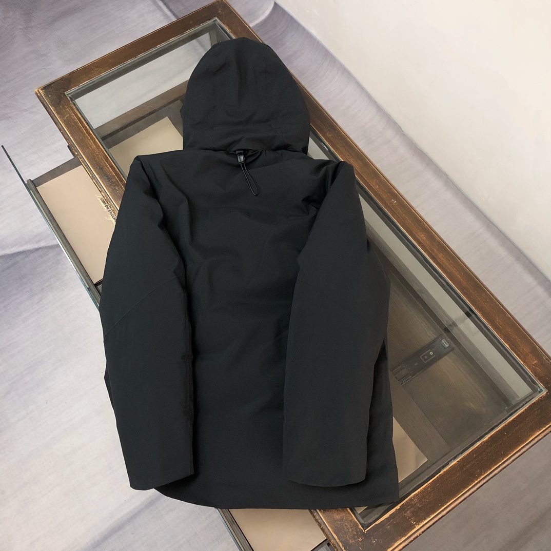 🆕ZEGNA 杰尼亚 25秋冬最新款连帽工装款大口袋羽绒服外套 版型剪裁完美穿着舒适有型，整体视觉感超强