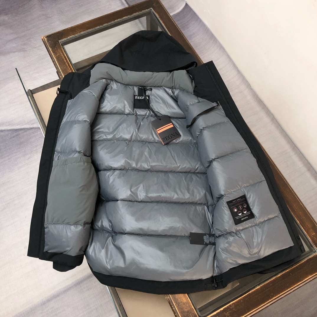 🆕ZEGNA 杰尼亚 25秋冬最新款连帽工装款大口袋羽绒服外套 版型剪裁完美穿着舒适有型，整体视觉感超强
