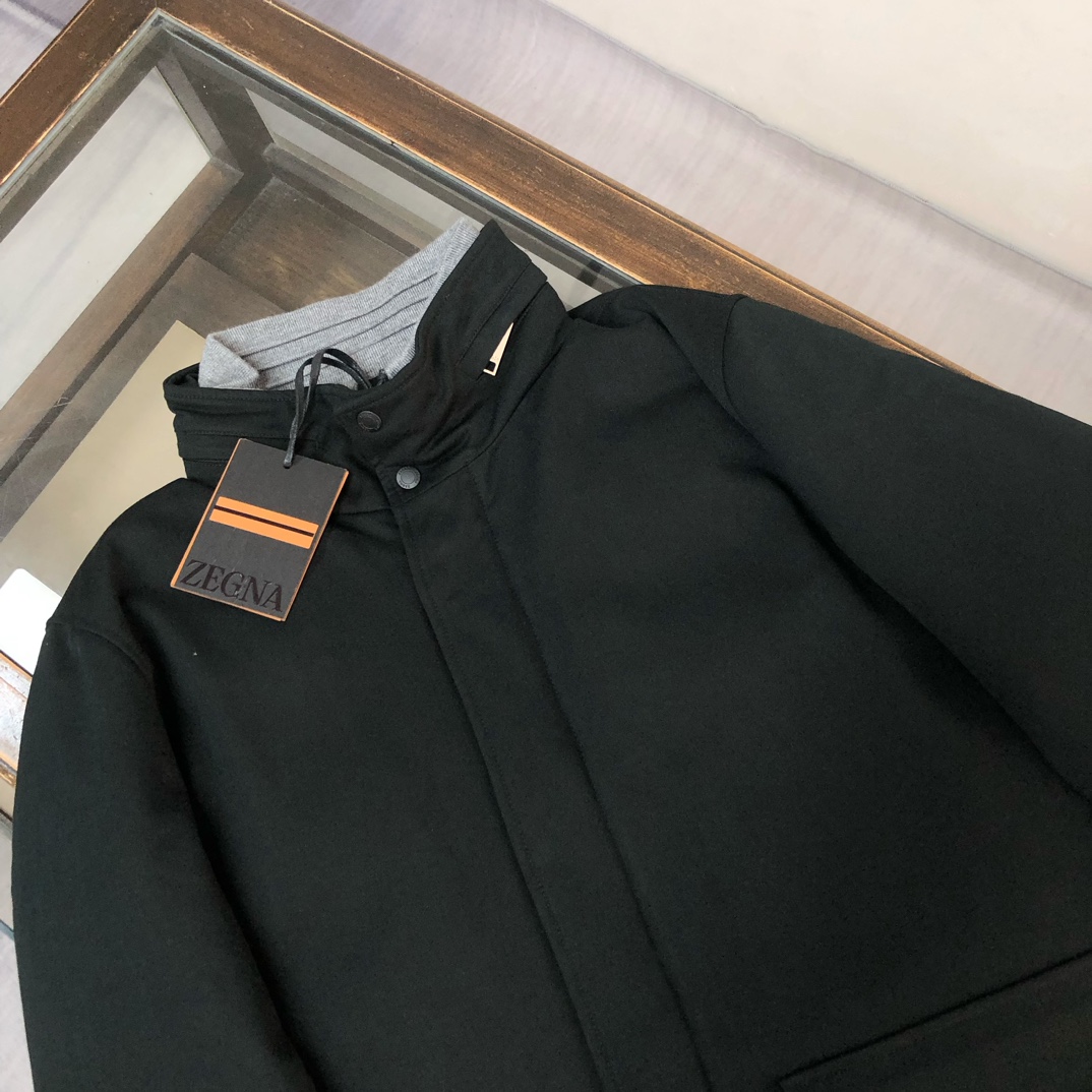 ！ 🆕ZEGNA 杰尼亚 25秋冬最新款立领毛呢中长款羽绒服外套 版型剪裁完美穿着舒适有型，整体视觉感超