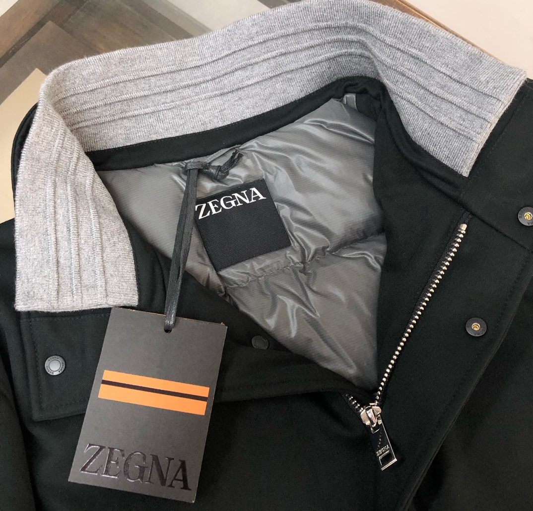 ！ 🆕ZEGNA 杰尼亚 25秋冬最新款立领毛呢中长款羽绒服外套 版型剪裁完美穿着舒适有型，整体视觉感超