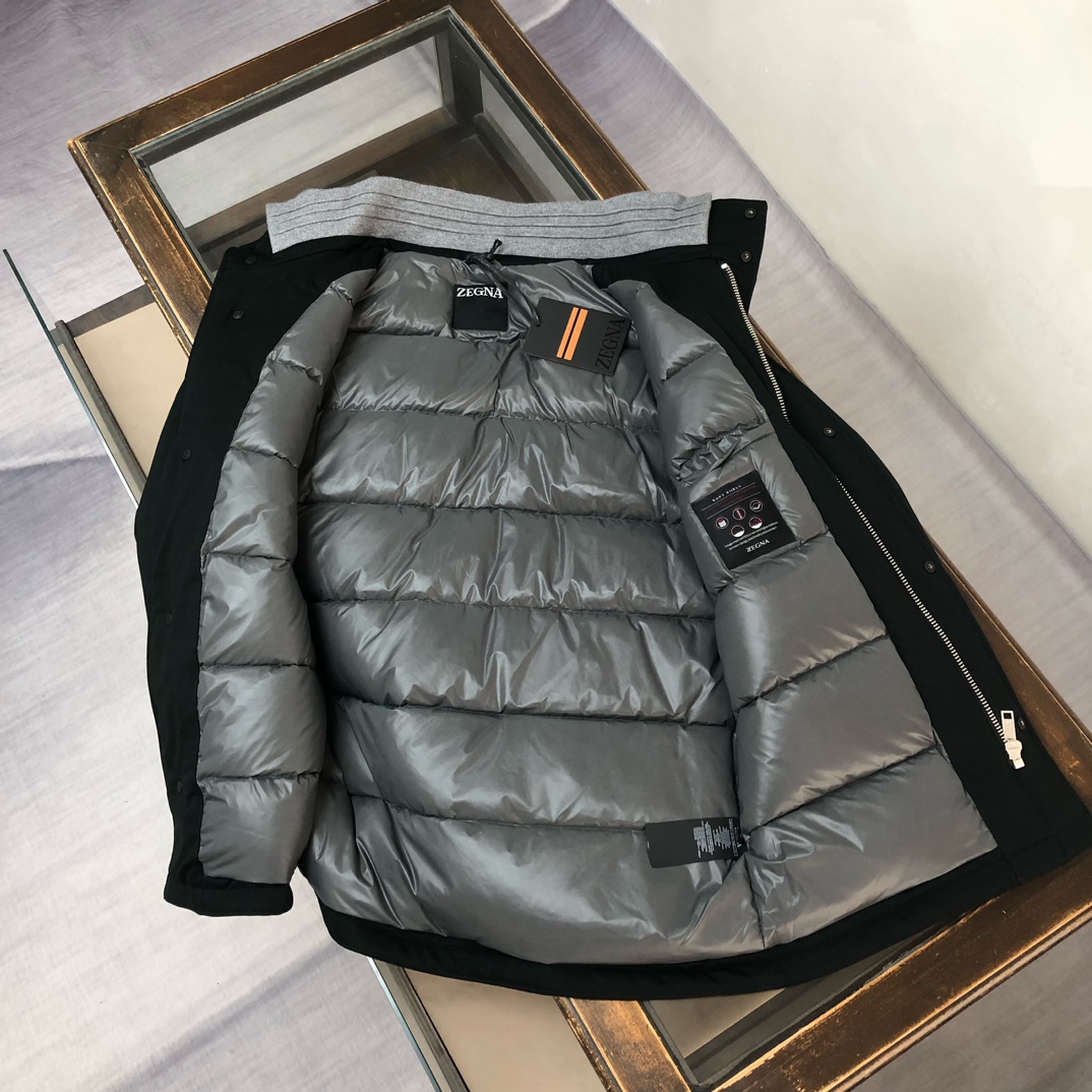 ！ 🆕ZEGNA 杰尼亚 25秋冬最新款立领毛呢中长款羽绒服外套 版型剪裁完美穿着舒适有型，整体视觉感超