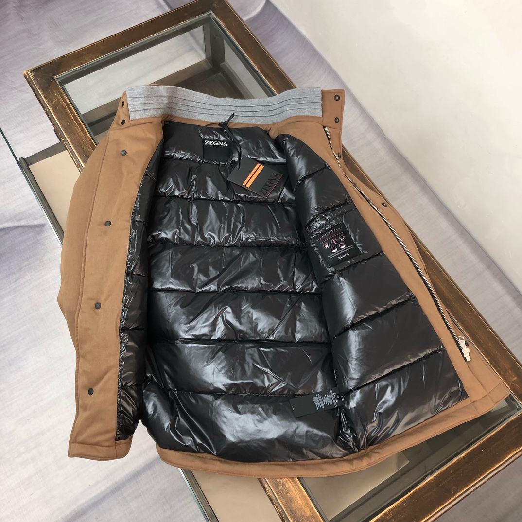 ！ 🆕ZEGNA 杰尼亚 25秋冬最新款立领毛呢中长款羽绒服外套 版型剪裁完美穿着舒适有型，整体视觉感超