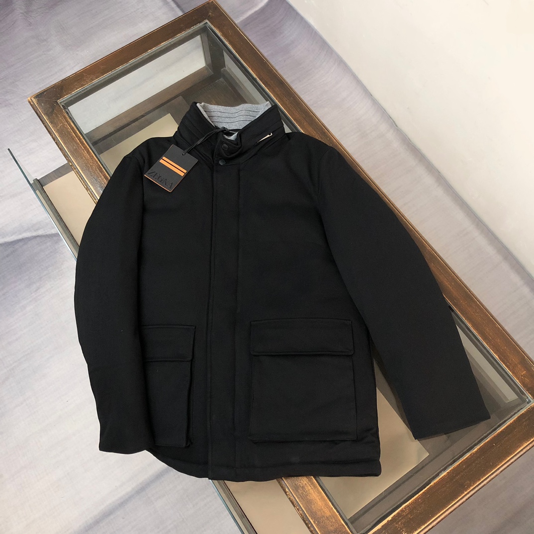 ！ 🆕ZEGNA 杰尼亚 25秋冬最新款立领毛呢中长款羽绒服外套 版型剪裁完美穿着舒适有型，整体视觉感超