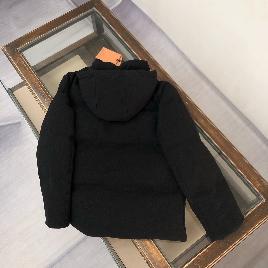 🆕ZEGNA 杰尼亚 25秋冬最新款连帽毛呢羽绒服外套 版型剪裁完美穿着舒适有型，整体视觉感超强，上身效