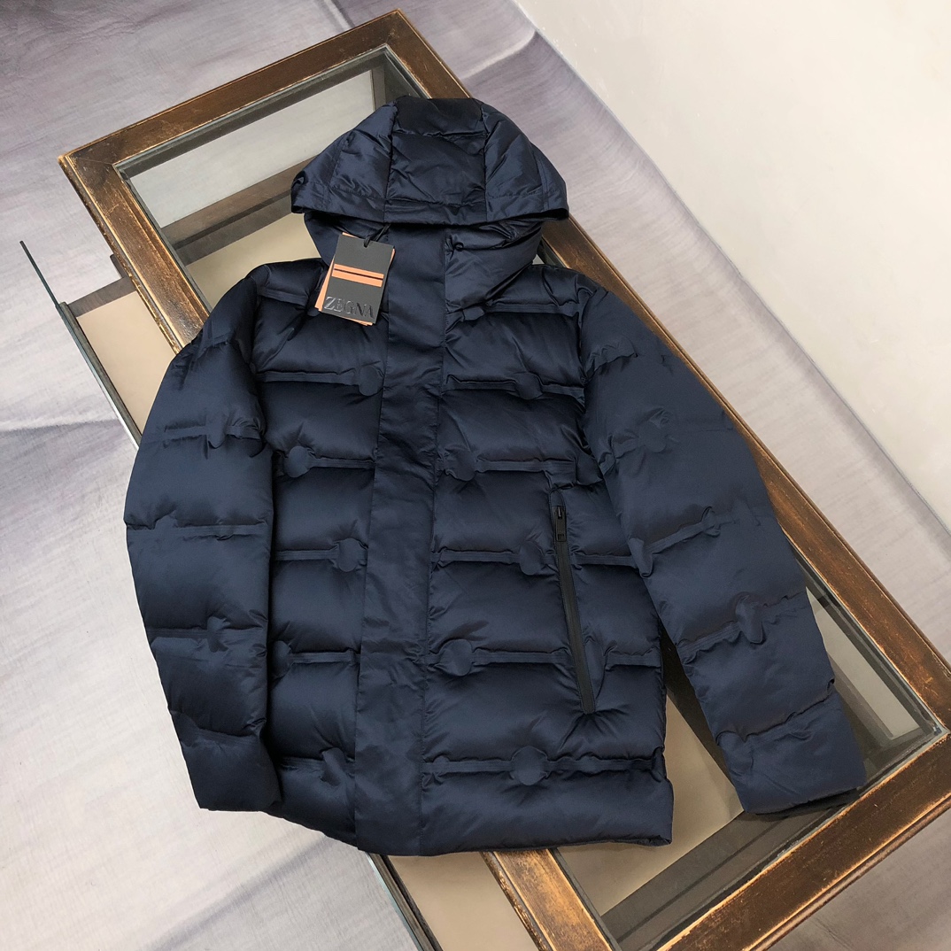 🆕ZEGNA 杰尼亚 25秋冬最新款连帽羽绒服外套（帽子不🉑拆卸） 版型剪裁完美穿着舒适有型，整体视觉感