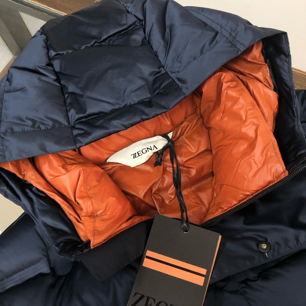 🆕ZEGNA 杰尼亚 25秋冬最新款连帽羽绒服外套（帽子不🉑拆卸） 版型剪裁完美穿着舒适有型，整体视觉感