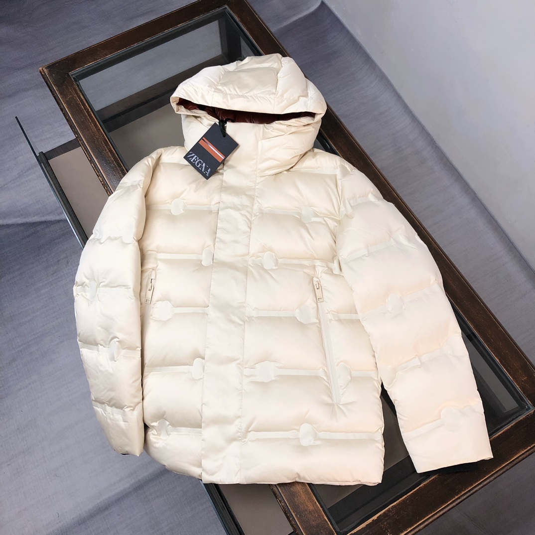 🆕ZEGNA 杰尼亚 25秋冬最新款连帽羽绒服外套（帽子不🉑拆卸） 版型剪裁完美穿着舒适有型，整体视觉感