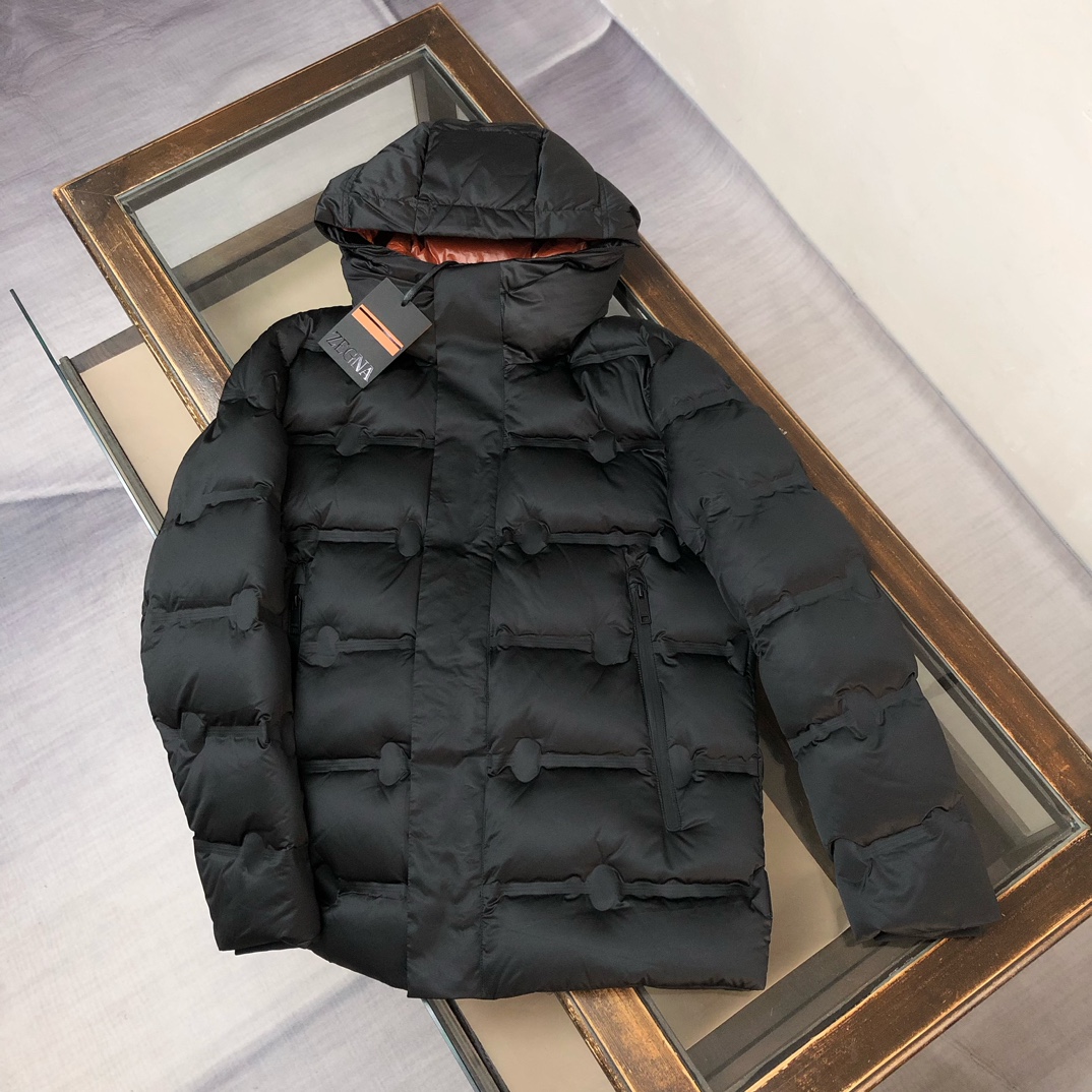 🆕ZEGNA 杰尼亚 25秋冬最新款连帽羽绒服外套（帽子不🉑拆卸） 版型剪裁完美穿着舒适有型，整体视觉感