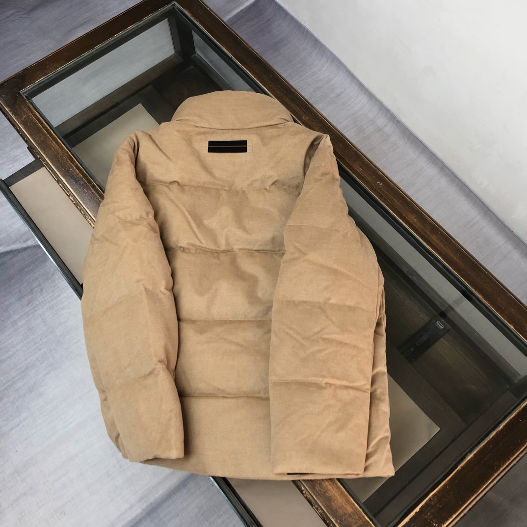 🆕ZEGNA 杰尼亚 25秋冬最新款立领毛呢羽绒服外套 版型剪裁完美穿着舒适有型，整体视觉感超强，上身效