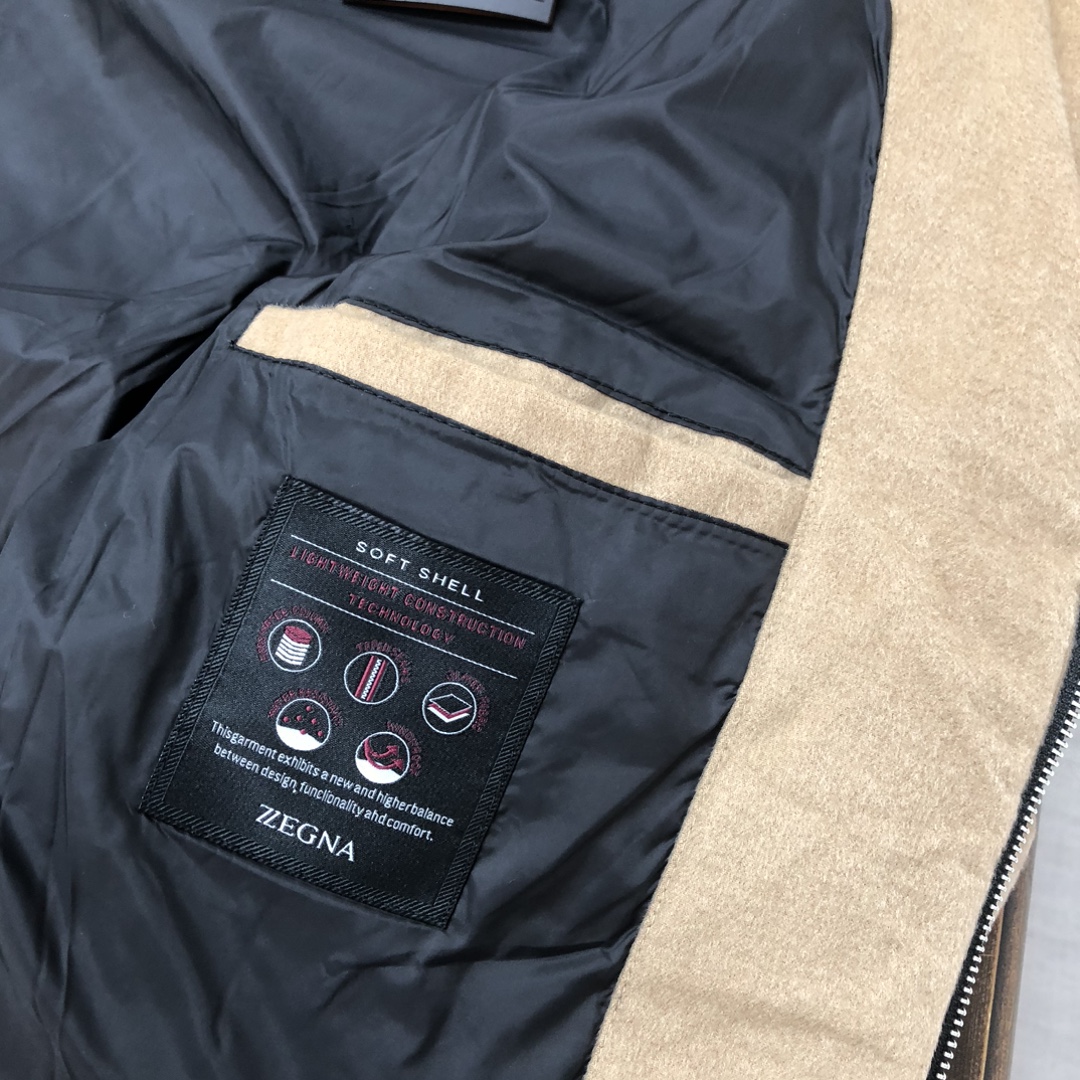 🆕ZEGNA 杰尼亚 25秋冬最新款立领毛呢羽绒服外套 版型剪裁完美穿着舒适有型，整体视觉感超强，上身效