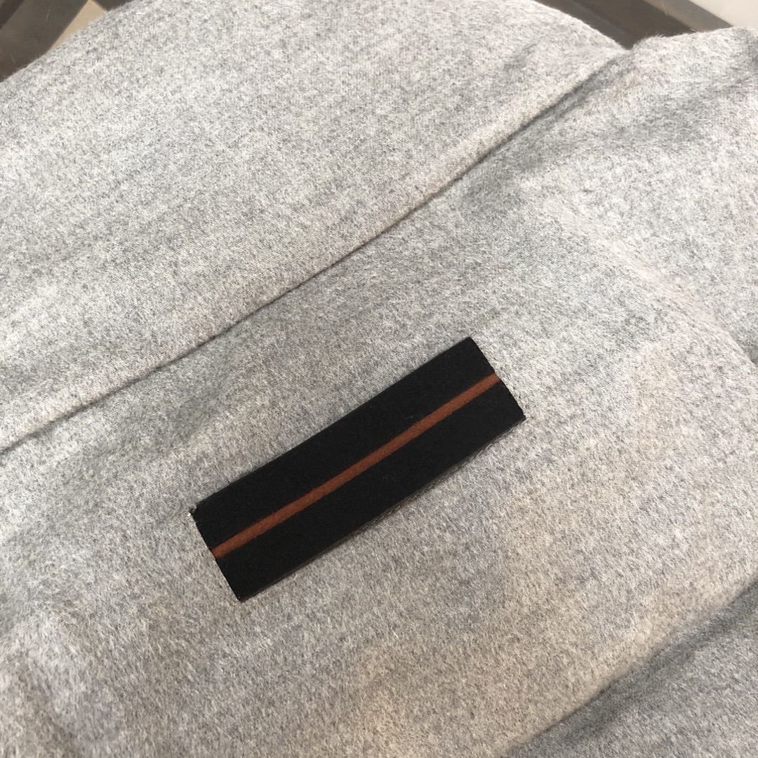 🆕ZEGNA 杰尼亚 25秋冬最新款立领毛呢羽绒服外套 版型剪裁完美穿着舒适有型，整体视觉感超强，上身效