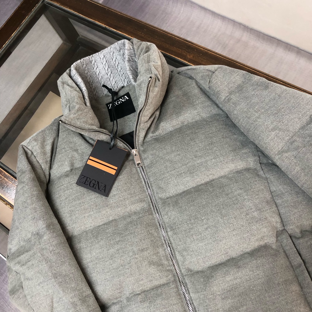 🆕ZEGNA 杰尼亚 25秋冬最新款立领毛呢羽绒服外套 版型剪裁完美穿着舒适有型，整体视觉感超强，上身效