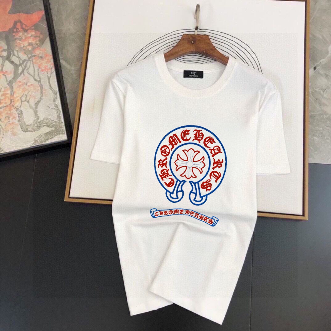 Chrome Hearts 品牌【ChampionHearts 克罗心】 2025新款男士短袖短裤套装 销售 市面高端版本 手感细腻柔软 让你穿着更加舒适 立体裁剪版型超赞 尺码:M-5XL下单请报身高体重