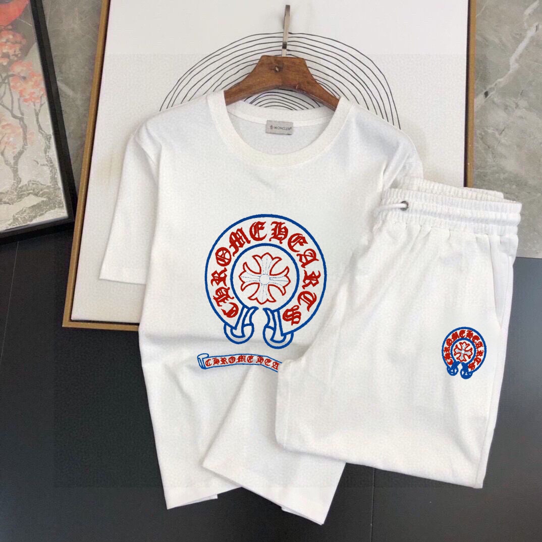 Chrome Hearts 品牌【ChampionHearts 克罗心】 2025新款男士短袖短裤套装 销售 市面高端版本 手感细腻柔软 让你穿着更加舒适 立体裁剪版型超赞 尺码:M-5XL下单请报身高体重