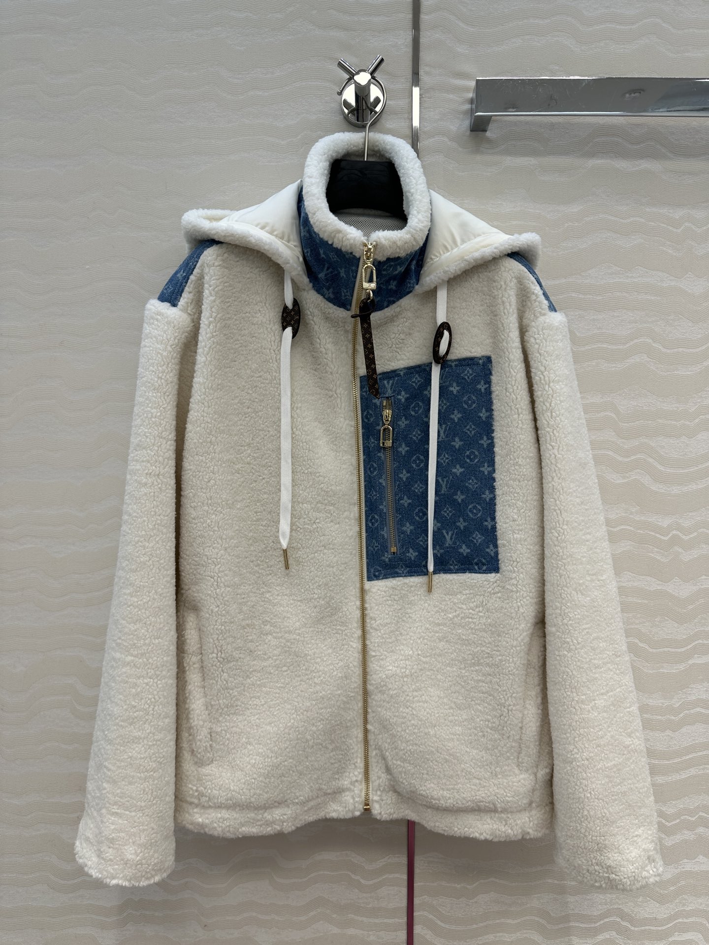 Louis Vuitton Monogram Teddy Fleece Hooded Jacket - Stylish & Warm