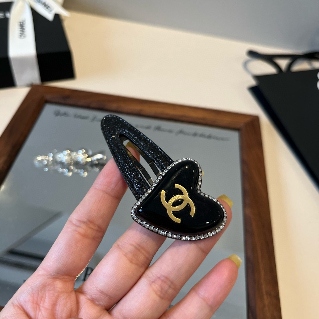 pChanel香奈儿发夹