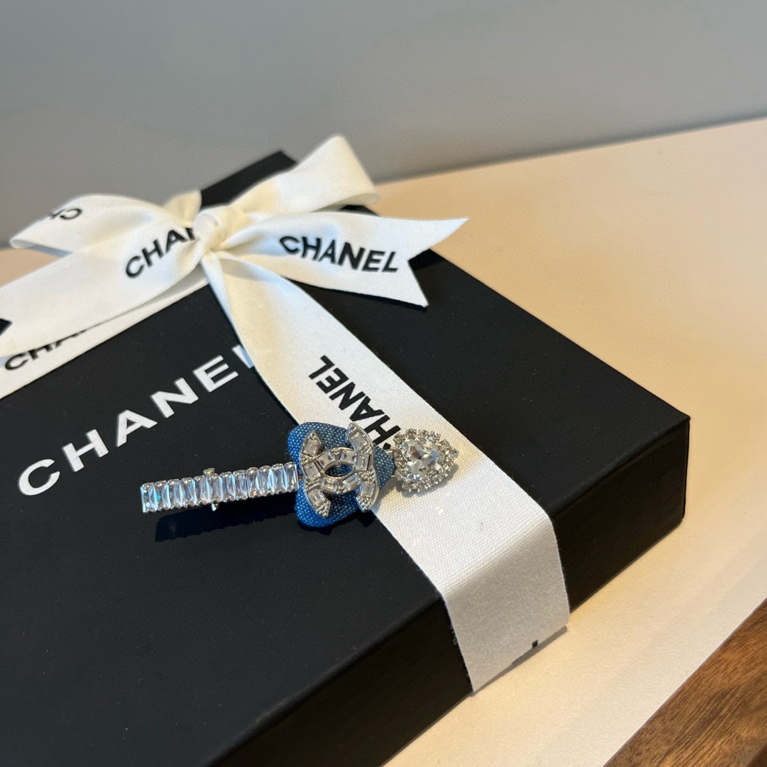 pChanel香奈儿新款发夹