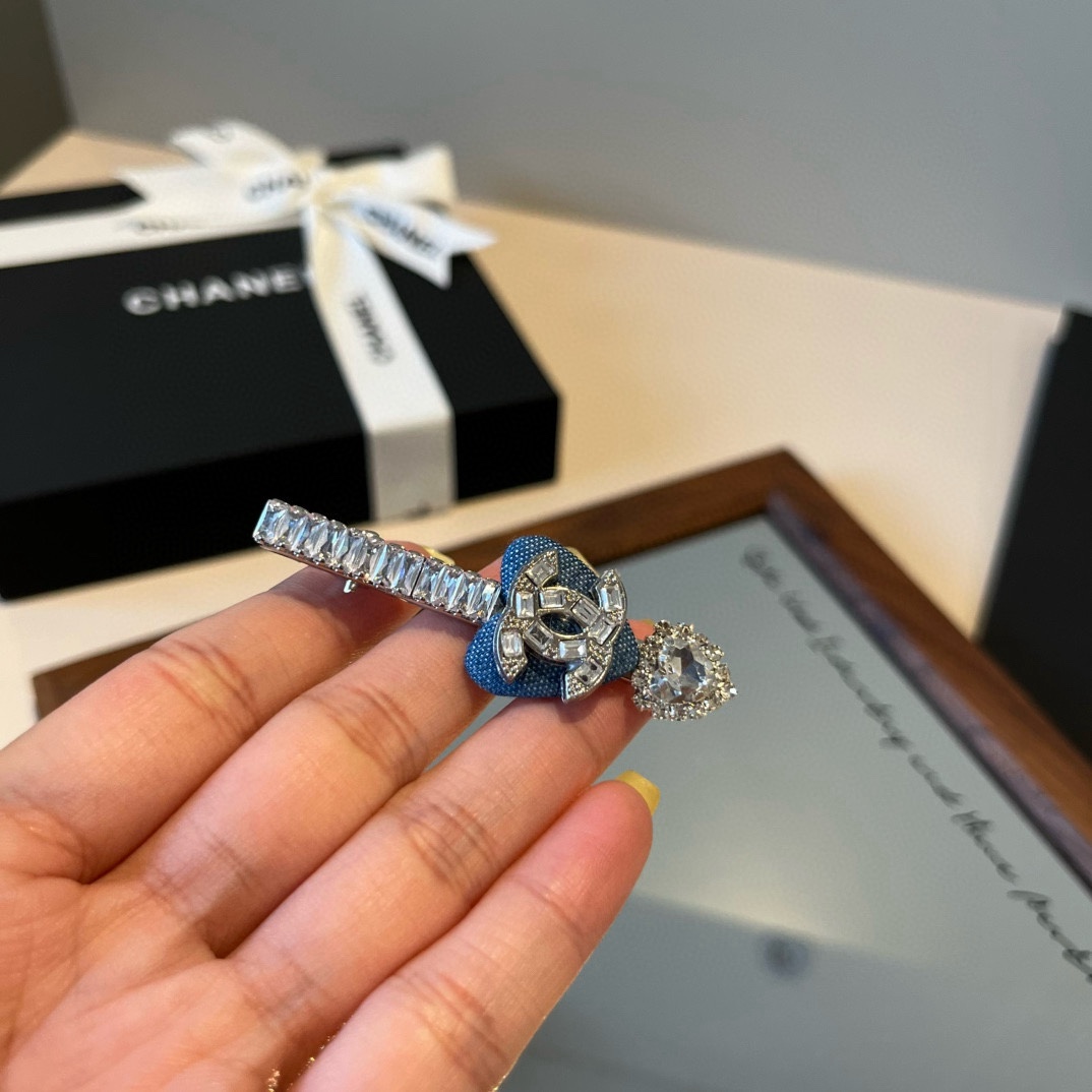 pChanel香奈儿新款发夹