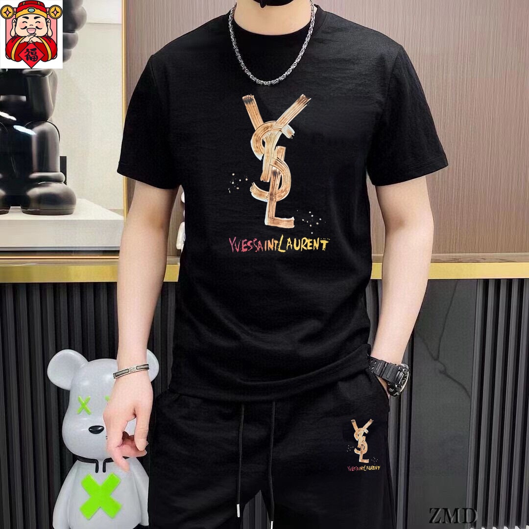 Saint Laurent 品牌【YSL圣罗兰】 2025新款男士短袖短裤套装 销售 市面高端版本 手感细腻柔软 让你穿着更加舒适 立体裁剪版型超赞 尺码:M-5XL下单请报身高体重