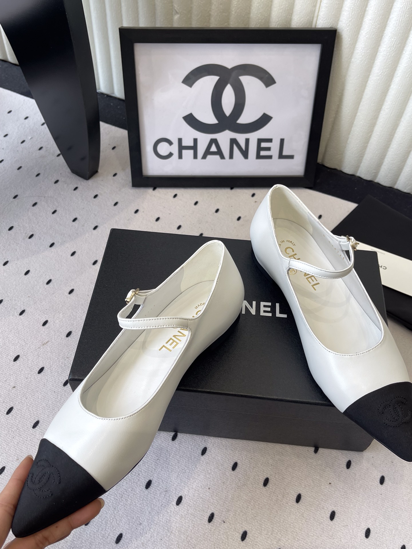 Chanel Chanel新款玛丽珍平底单鞋