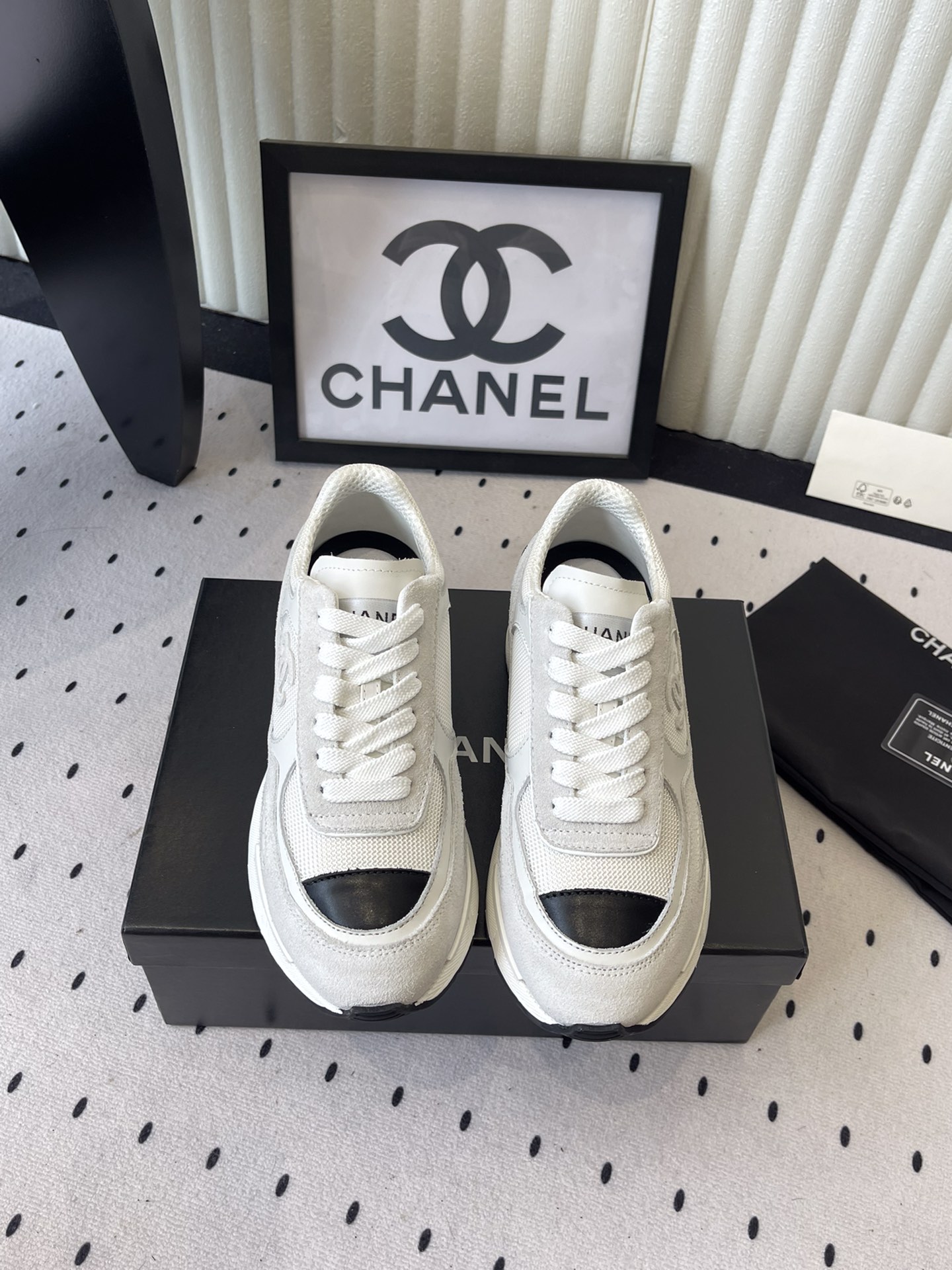 NO:545895,Chanel new high-heel thick-soled sneakers, high-version shipment, the most anticipated hit this year, the heart-warming and fashionable feeling doubles at a glance, the legs are particularly shaped with the legs, the original imported cowhide breathable mesh upper, the original TU outsole, the heel height is 4cm Size: 35-40 (41 custom made), casual shoes/sports shoes, chanel, sneakers, cowhide19860909Chanel新款高跟厚底运动鞋 高版本出货 今年期待最高的爆款 一眼心动时髦感倍增 上脚特显腿型 原版进口牛皮透气网鞋面 原版TU大底 跟高4cm Size: 35-40 (41订做),休闲鞋/运动鞋,chanel,sneakers,cowhide,Women's Shoes