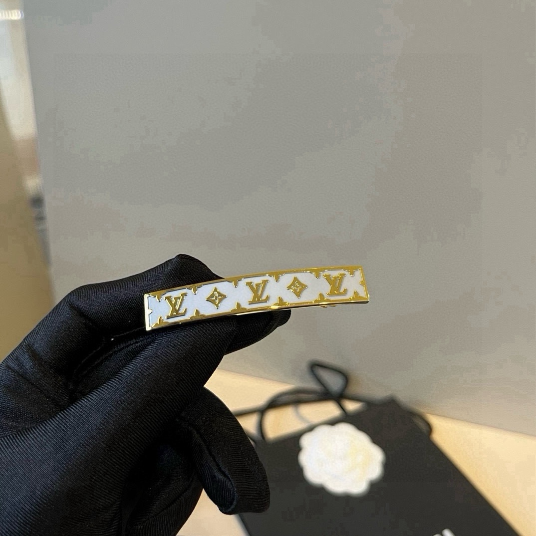p（单个）lv路易威登发夹