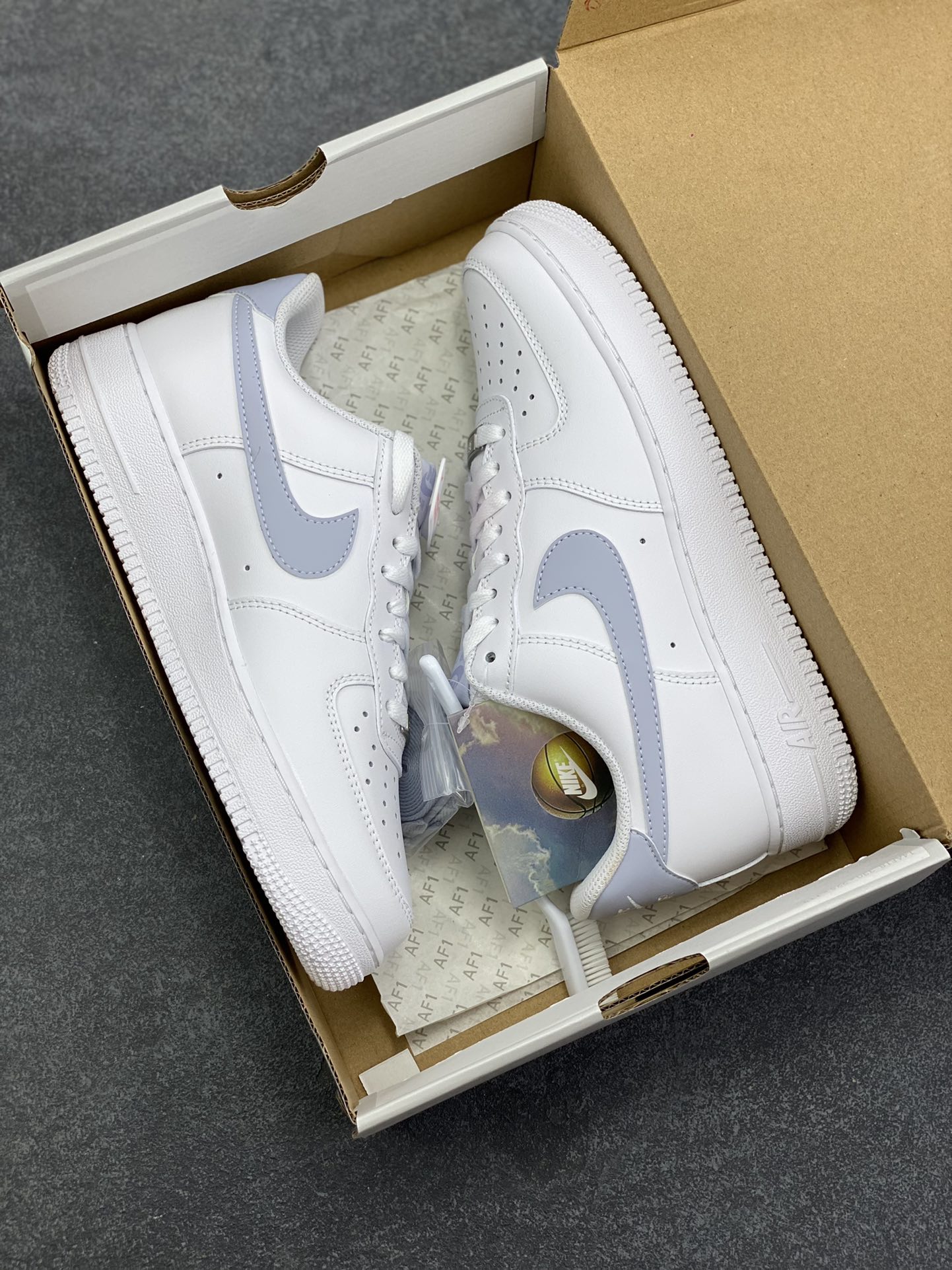 图片[9]-HY版本💯 Nike Air Force 1‘07 Low 白浅灰 空军一号低帮休闲板鞋 原楦头原纸板 打造纯正空军版型#专注外贸渠道 全掌内置蜂窝气垫 #原盒配件 原厂中底钢印、拉帮完美 货号：FJ4146-117 尺码：36 36.5 37.5 38 38.5 39 40 40.5 41 42 42.5 43 44 44.5 45-选品中心