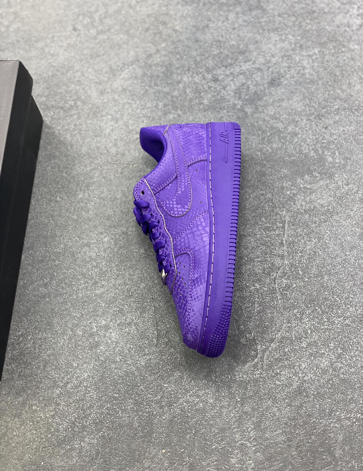 图片[7]-HY版本💯 Nike Air Force 1 Low 科比 空军一号低帮运动休闲板鞋 原楦头原纸板 打造纯正空军版型 专注外贸渠道 全掌内置蜂窝气垫 原盒配件 原厂中底钢印、拉帮完美 货号：IB0018-500 尺码：36 36.5 37.5 38 38.5 39 40 40.5 41 42 42.5 43 44 44.5 45 46-选品中心