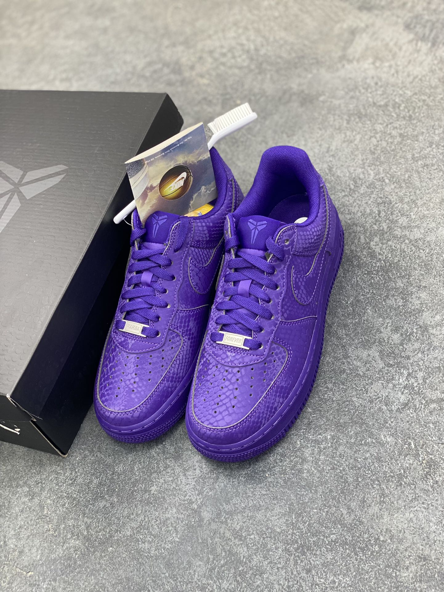 图片[8]-HY版本💯 Nike Air Force 1 Low 科比 空军一号低帮运动休闲板鞋 原楦头原纸板 打造纯正空军版型 专注外贸渠道 全掌内置蜂窝气垫 原盒配件 原厂中底钢印、拉帮完美 货号：IB0018-500 尺码：36 36.5 37.5 38 38.5 39 40 40.5 41 42 42.5 43 44 44.5 45 46-选品中心