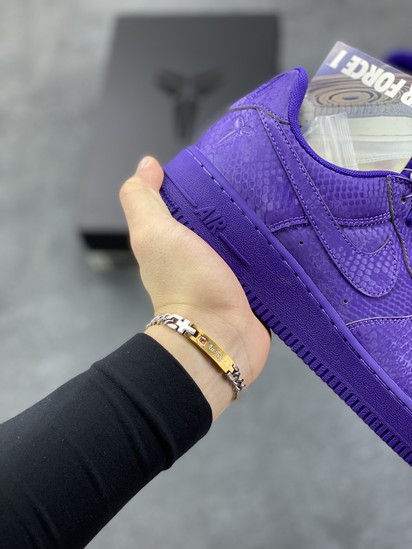 图片[6]-HY版本💯 Nike Air Force 1 Low 科比 空军一号低帮运动休闲板鞋 原楦头原纸板 打造纯正空军版型 专注外贸渠道 全掌内置蜂窝气垫 原盒配件 原厂中底钢印、拉帮完美 货号：IB0018-500 尺码：36 36.5 37.5 38 38.5 39 40 40.5 41 42 42.5 43 44 44.5 45 46-选品中心