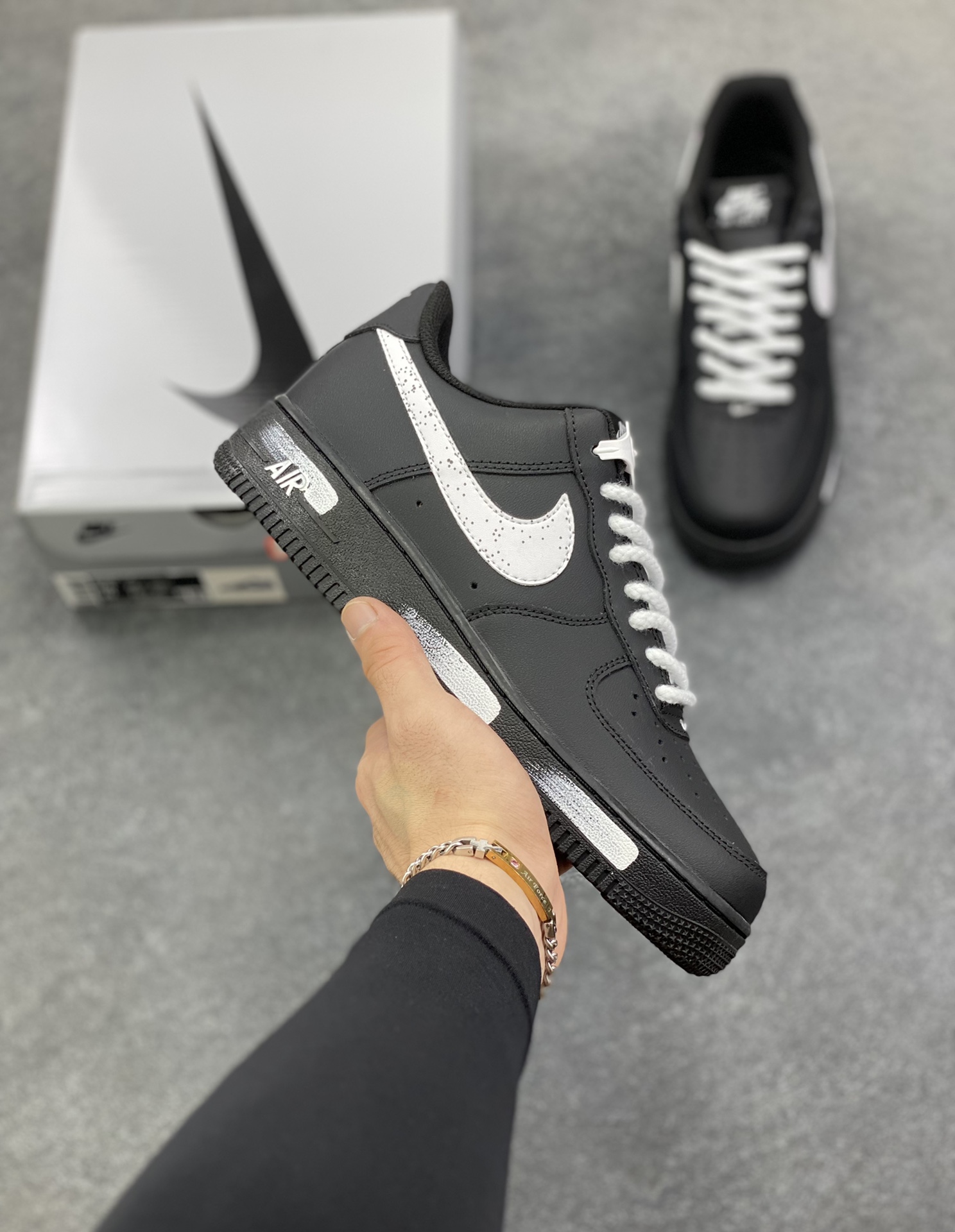 Nike Air Force 1 Low’07 暗影武士 空军一号低帮休闲板鞋 定制皮料 定制鞋盒 原楦原纸板 纯正空军版型 内置全掌气垫 货号:ZH0316-110 尺码:36 36.5 37.5 38 38.5 39 40 40.5 41 42 42.5 43 44 44.5 45-选品中心
